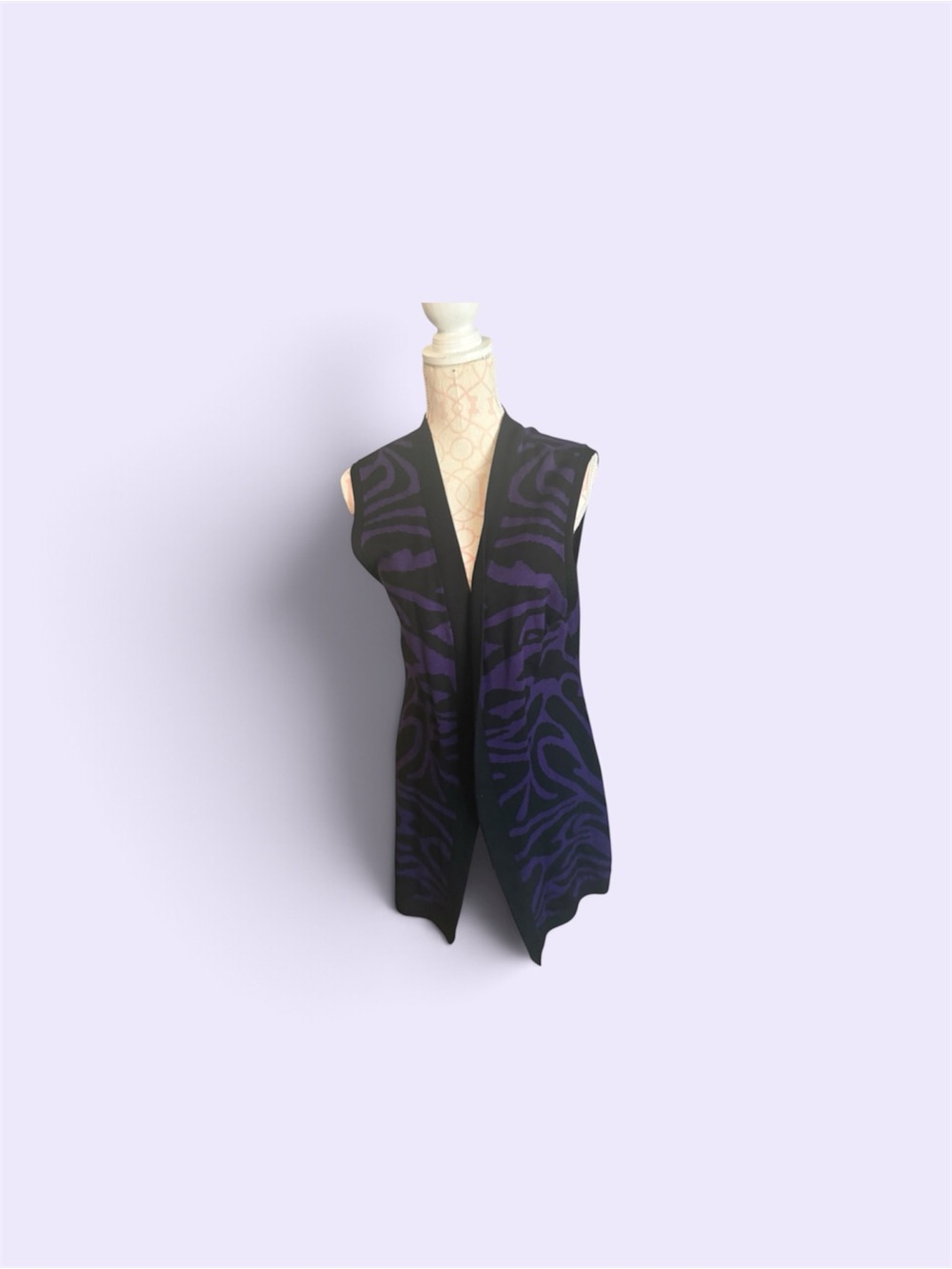 Sleeveless Open Front Knit Vest in Black and Deep Purple